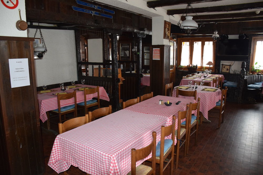 Hotel De La Poste La Tzoumaz Luaran gambar